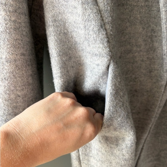 Studio by Yoe, size small, Stylish Gray Overcoat, wool blend, sleek, pockets - Picture 4 of 9